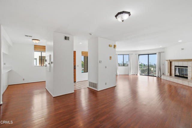 Detail Gallery Image 20 of 51 For 989 Inspiration Way, Ventura,  CA 93001 - 3 Beds | 2/1 Baths