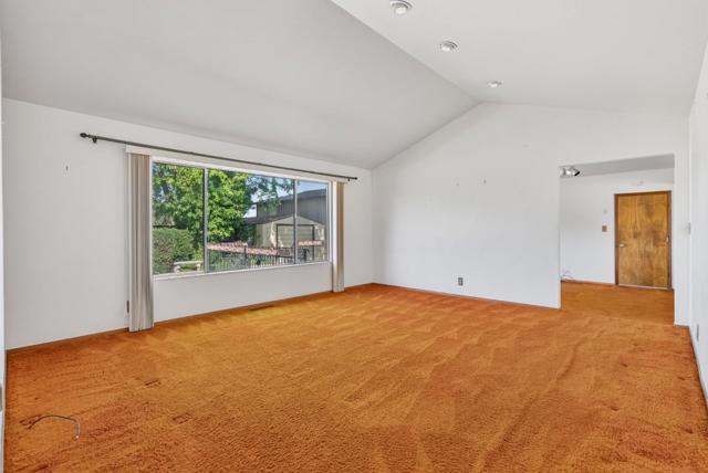220 Holliday Drive, Hollister CA: https://media.crmls.org/mediaz/2cdc4e95-7331-4d9b-9d82-c5a2664f596d.jpg