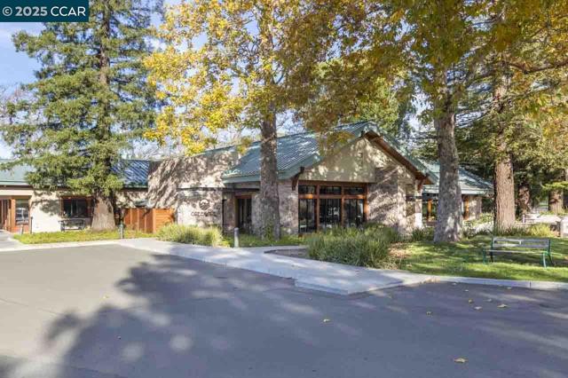 4217 Terra Granada Dr, Walnut Creek CA: https://media.crmls.org/mediaz/2cdc87b8-c035-432a-b16f-4dd3ff7e3a77.jpg