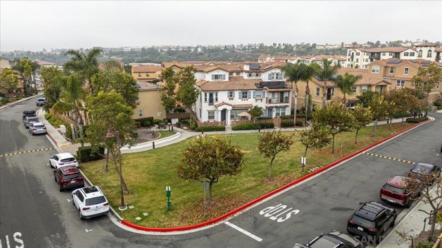 1518 Caminito Soria, Chula Vista CA: https://media.crmls.org/mediaz/2cdd047b-2f84-48fd-973a-ea8c63daf04d.jpg