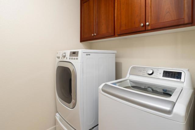 5300 Fioli Loop, San Ramon CA: https://media.crmls.org/mediaz/2cdd7f66-71ee-4e62-833f-a801db9411c3.jpg