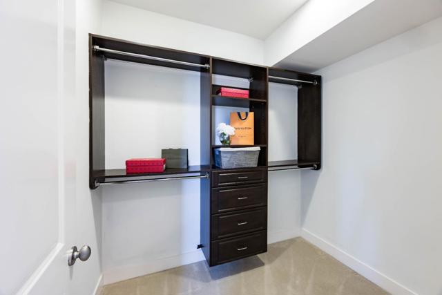 3503 Alma Village Circle, Palo Alto CA: https://media.crmls.org/mediaz/2cdd92d7-0004-475e-a28f-62ba15894690.jpg