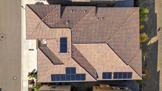 2105 Elderberry Drive, San Ramon CA: https://media.crmls.org/mediaz/2cdd9391-b0fe-4c2e-a8cb-b44caf2a86a6.jpg