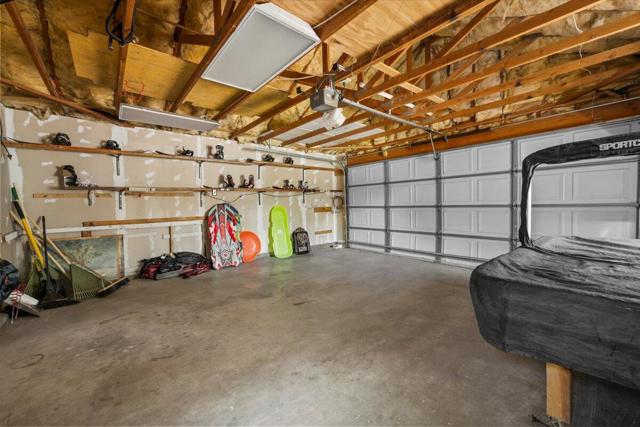 1093 Snow Ridge Road, Big Bear CA: https://media.crmls.org/mediaz/2cdedbbc-a961-4652-83b1-215d080350c7.jpg