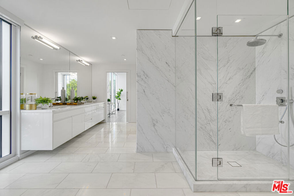 MLS #25620705 image #16
