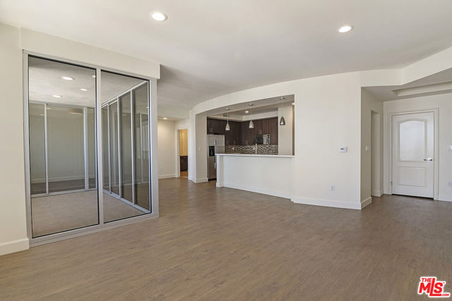 5670 Wilshire Boulevard, Los Angeles CA: https://media.crmls.org/mediaz/2ce0fcf3-7b78-4359-b758-943e7b36c2cb.jpg