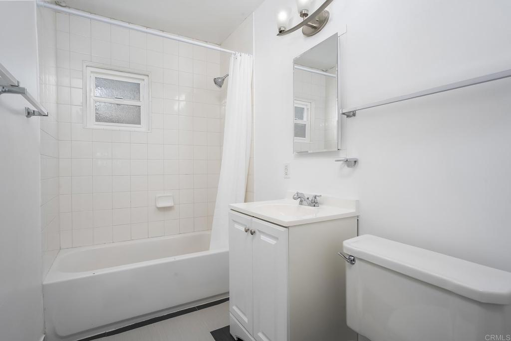 4552 Point Loma Avenue - photo 16