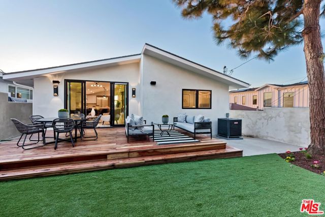 3528 Walnut Avenue, Manhattan Beach, California 90266, 5 Bedrooms Bedrooms, ,3 BathroomsBathrooms,Residential,Sold,Walnut,23238455