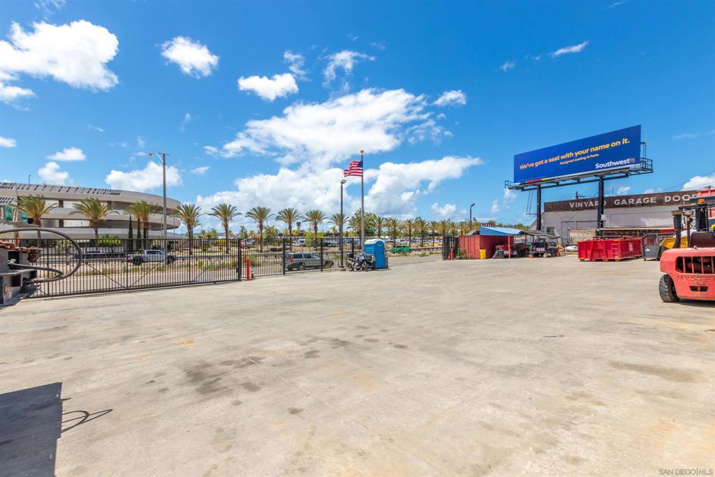 3571 Pacific Highway - photo 8