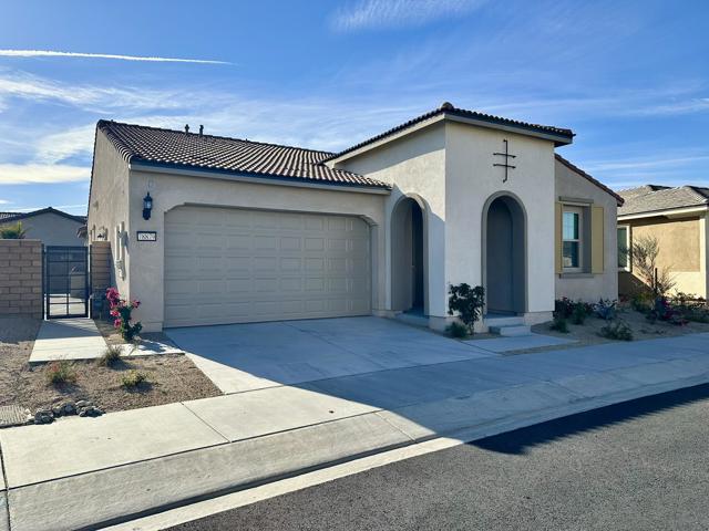 78879 Fortuna Place, Palm Desert CA: https://media.crmls.org/mediaz/2ce383f5-ed4f-4065-8561-8b909edddca2.jpg