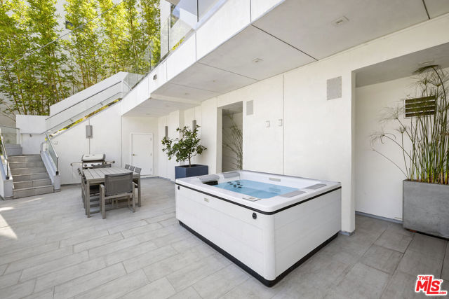 8540 Hillside Avenue, Los Angeles CA: https://media.crmls.org/mediaz/2ce38dee-3207-4af8-a284-213c9d713bce.jpg