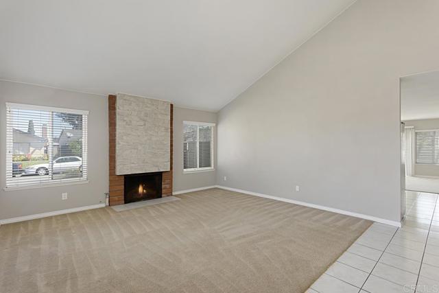 Detail Gallery Image 2 of 34 For 11123 Pisces Way, San Diego,  CA 92126 - 4 Beds | 2 Baths