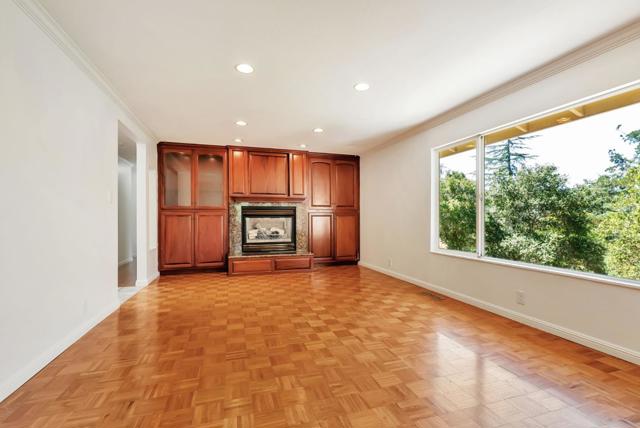 17 Muth Drive, Orinda CA: https://media.crmls.org/mediaz/2ce54785-29f9-4baa-930f-223d6f680b11.jpg