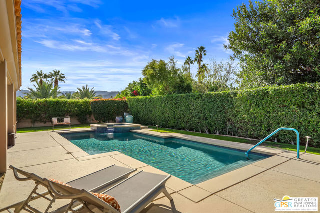 36750 Nancy Lane, Rancho Mirage CA: https://media.crmls.org/mediaz/2ce55bd2-3557-4858-b880-7f6cb9d0874a.jpg