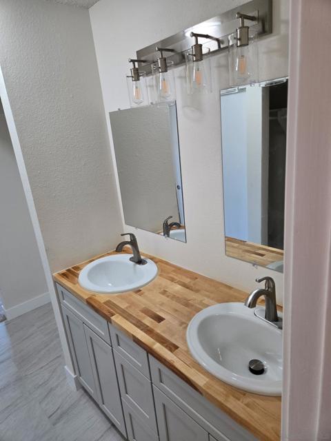 6780 Friars, San Diego CA: https://media.crmls.org/mediaz/2ce5c466-a0b7-4976-8c9b-af6e5599678a.jpg