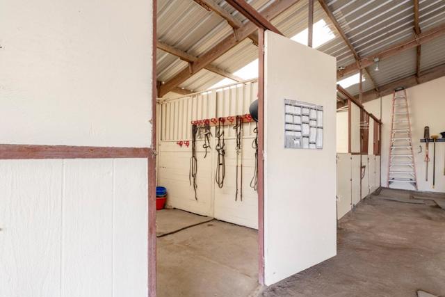 515 Bean Hollow Road, Pescadero CA: https://media.crmls.org/mediaz/2ce695e5-b99a-4196-b343-e008bbf83234.jpg