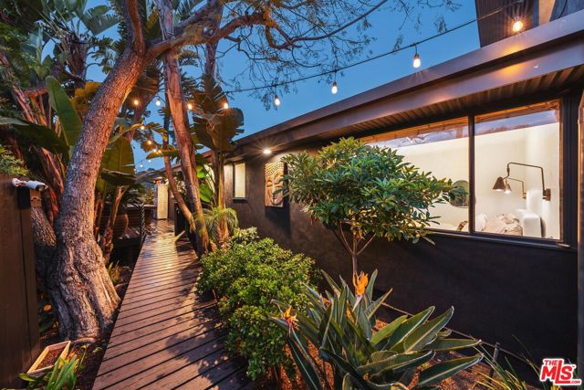 295 Mabery Road, Santa Monica CA: https://media.crmls.org/mediaz/2ce703eb-19ce-42ab-9540-b761551e93d4.jpg