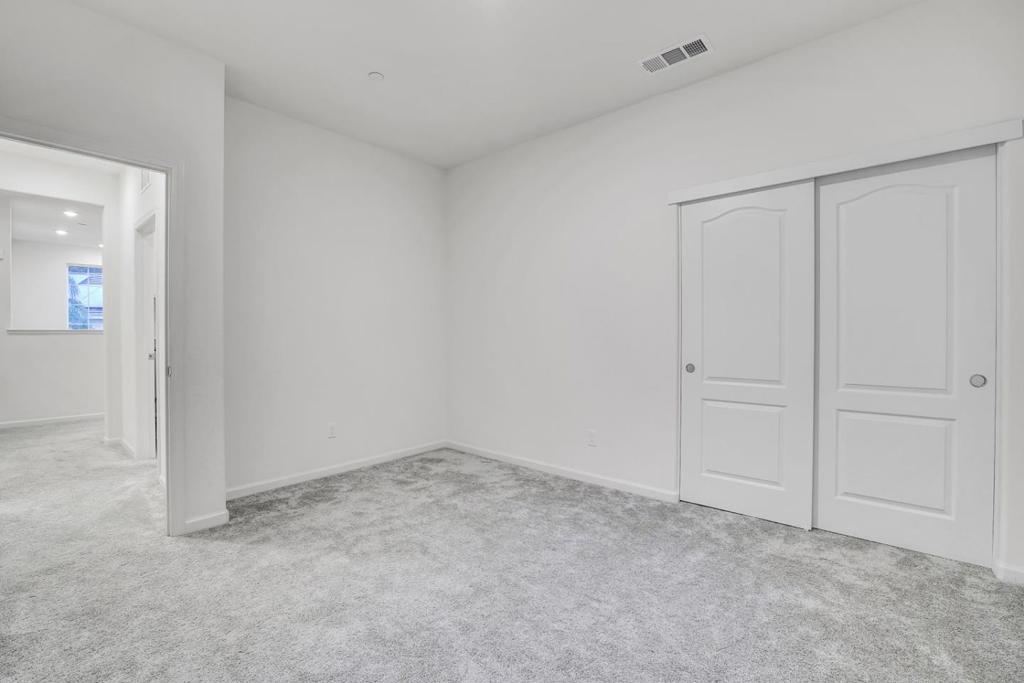 https://media.crmls.org/mediaz/2ce7bc08-46c6-4da5-b0f4-1b7485fda1b8.jpg?preset=X-Large