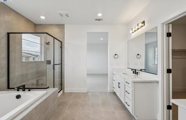 373 E Gobind Blvd, Mountain House CA: https://media.crmls.org/mediaz/2ce84f73-7152-445b-b9c5-d4ac487d65fc.jpg