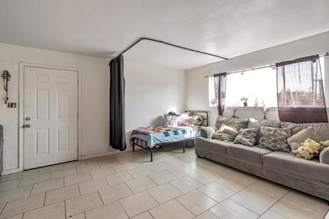 748 Clara Street, Oakland CA: https://media.crmls.org/mediaz/2ce8e98a-53b8-476c-8e30-9ff79189f4f4.jpg