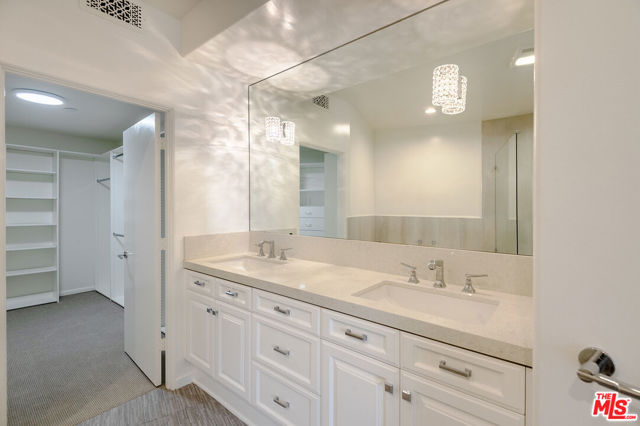 Drew Fenton | 15425 Antioch Street Pacific Palisades CA | MLS: 7358477