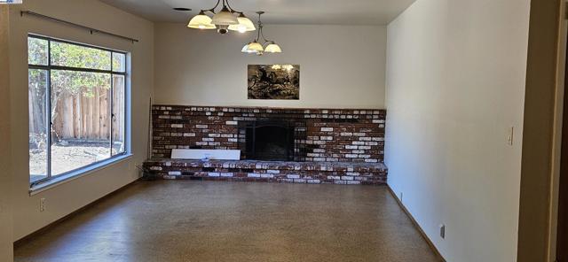 41772 Chadbourne Dr, Fremont CA: https://media.crmls.org/mediaz/2ce9254a-9349-4770-b98d-f4514d6d8bf8.jpg