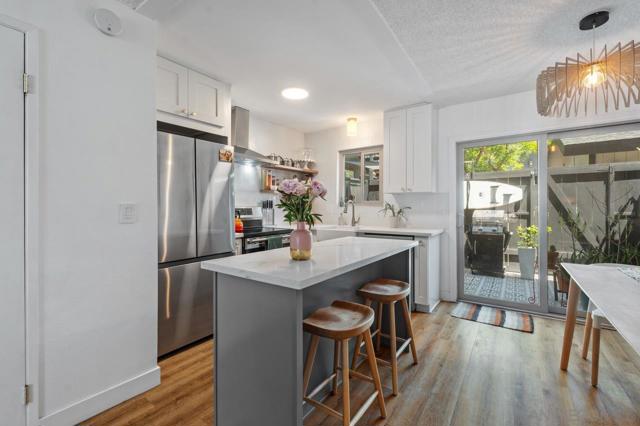 8150 Lemon Ave, La Mesa CA: https://media.crmls.org/mediaz/2ce97c22-8b0f-4f37-95a6-9b62a66baad7.jpg