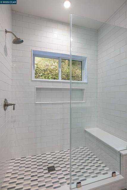 Image 29 of 59 For 42 Tappan Ln