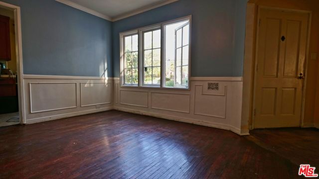1722 Bel Aire Drive, Glendale CA: https://media.crmls.org/mediaz/2ceb222d-6823-4222-94a4-34cf2e4ea2e3.jpg