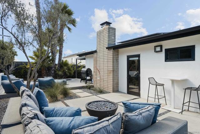 5511 Trinidad Way, San Diego CA: https://media.crmls.org/mediaz/2ceb7560-2019-476f-980b-e6e5a4cf722b.jpg