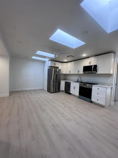 1133 Sweetwater Lane, Spring Valley CA: https://media.crmls.org/mediaz/2cec7a2a-5145-4227-92a8-e59f15348748.jpg