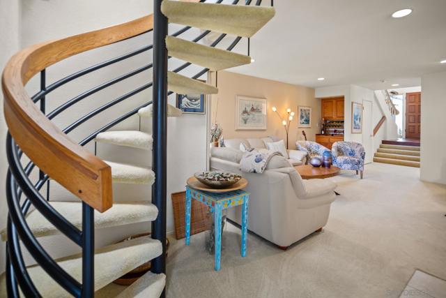 54 Half Moon Bend, Coronado CA: https://media.crmls.org/mediaz/2cecb90f-5f9e-4d75-9dd4-9e77a57e7268.jpg