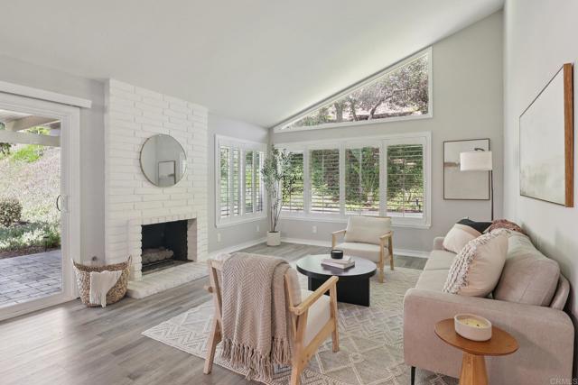 1783 Calle Del Arroyo, San Marcos CA: https://media.crmls.org/mediaz/2ced1d25-2190-4c3b-a74b-d354095fee4e.jpg
