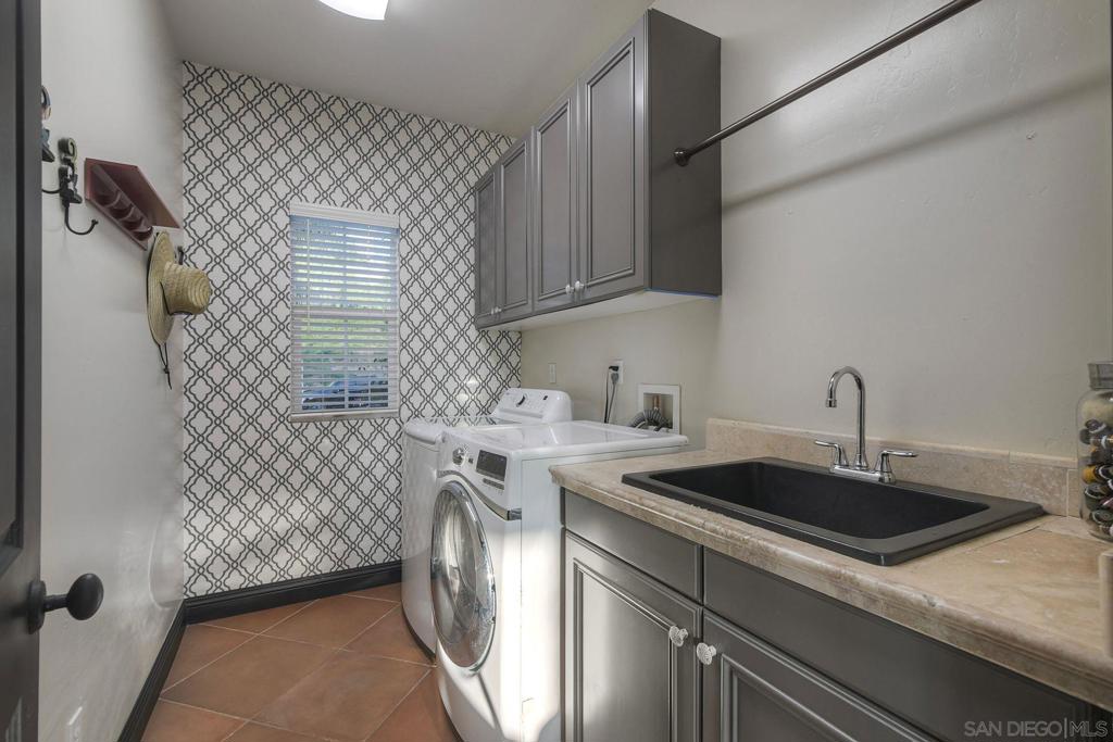 MLS #250043674SD image #8