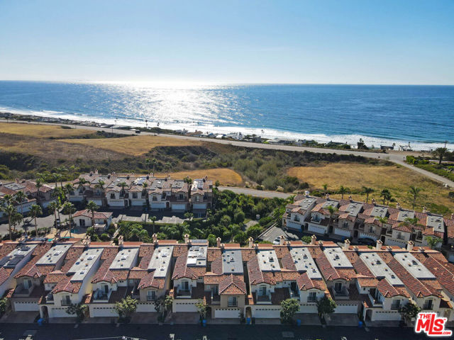 6412 Lunita Road, Malibu CA: https://media.crmls.org/mediaz/2cedd61c-a55d-424e-a859-d81e07814051.jpg