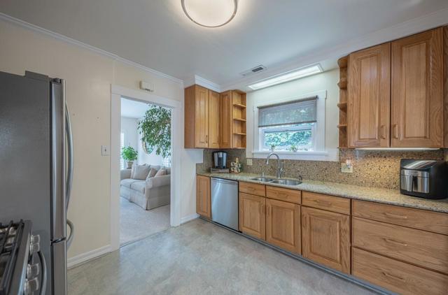 205 Maple Street, Salinas CA: https://media.crmls.org/mediaz/2cee3d93-2a26-49d8-82e9-7682f45fa781.jpg