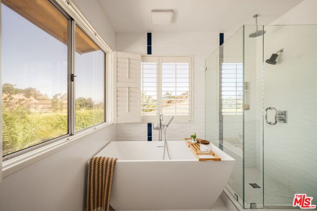 4 Bed Home for Sale in Los Angeles, California