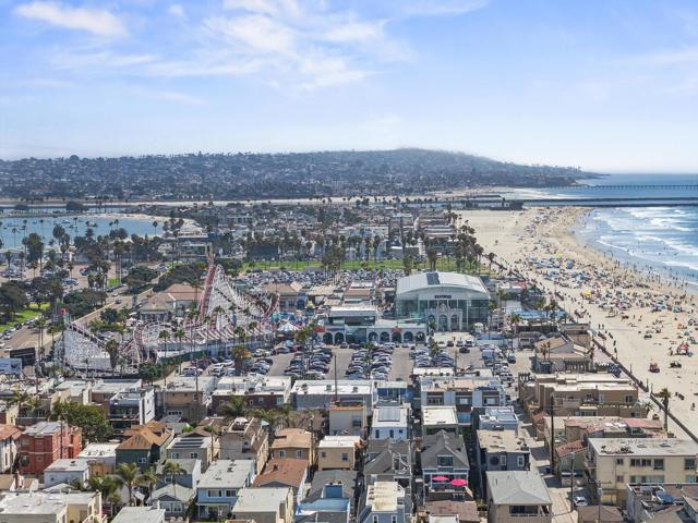 735 Jersey Court, San Diego CA: https://media.crmls.org/mediaz/2ceecd7e-996f-4d99-8326-3bc6cd533708.jpg