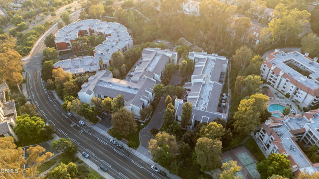 4041 Via Marisol, Los Angeles CA: https://media.crmls.org/mediaz/2ceef81f-8bc8-4f3f-ab4f-f408ca2d9d1b.jpg