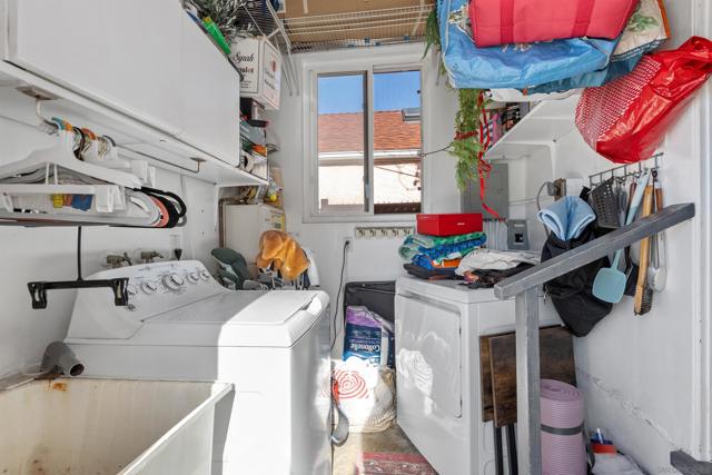 4830 4832 Utah St, San Diego CA: https://media.crmls.org/mediaz/2cef2b13-5211-4628-9860-ddbbfc5565f6.jpg