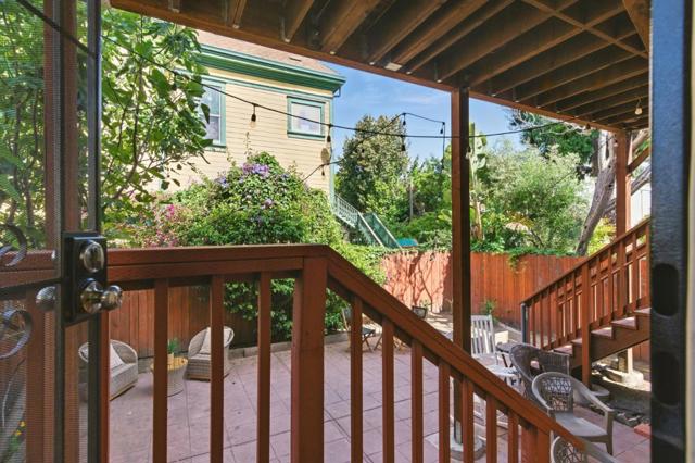 1915 West Street, Oakland CA: https://media.crmls.org/mediaz/2cef9ca1-cc1c-46b2-83e0-e2b5ace447cd.jpg