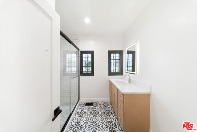 1005 Genesse, West Hollywood CA: https://media.crmls.org/mediaz/2cf0219a-11e1-4c45-88e2-bcbb2786349f.jpg