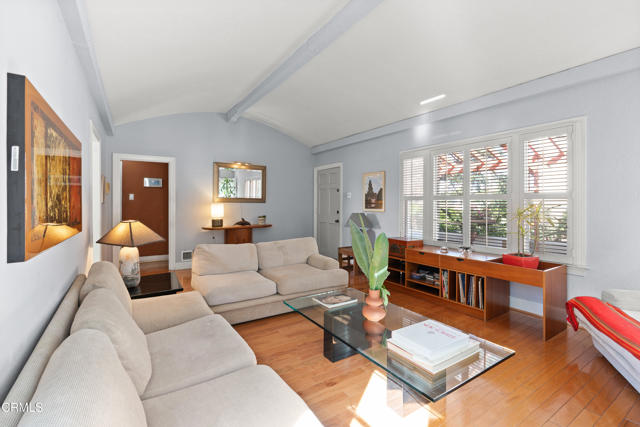 2740 Auburn Street, Los Angeles CA: https://media.crmls.org/mediaz/2cf0904e-94b8-4efe-8961-10cfec6b3572.jpg