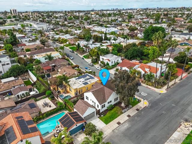 4597 Vista St, San Diego CA: https://media.crmls.org/mediaz/2cf14aa0-cce9-4536-85f3-6c311f29e2e7.jpg