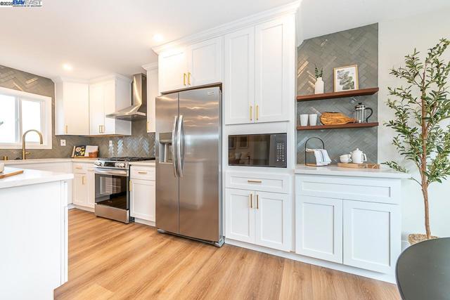 Image 15 of 60 For 41327 Erma Ave