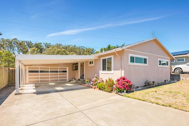 2941 Fleetwood Drive, San Bruno CA: https://media.crmls.org/mediaz/2cf3ed4e-0d4e-46e4-b86f-8f78d6537a48.jpg