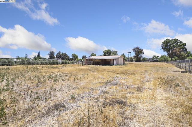 Image 44 of 47 For 16650 Von Sosten Road