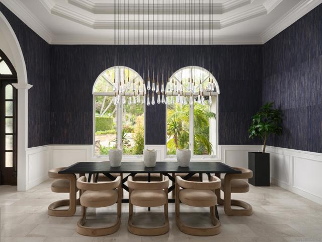 17550 Via De Fortuna, Rancho Santa Fe CA: https://media.crmls.org/mediaz/2cf4a6e2-d9d0-4c57-94c8-ad3f36c76d2d.jpg