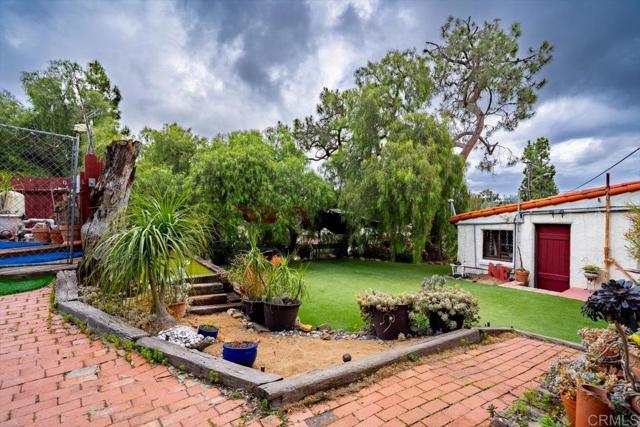4210 Black Mountain Road, La Mesa CA: https://media.crmls.org/mediaz/2cf4da9e-6e1c-4714-adc3-67eceda324b2.jpg