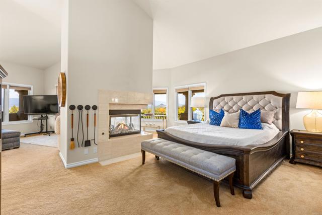 9698 Welk View Drive, Escondido CA: https://media.crmls.org/mediaz/2cf4f969-a7d7-4234-9b26-e676d4d5c6c7.jpg